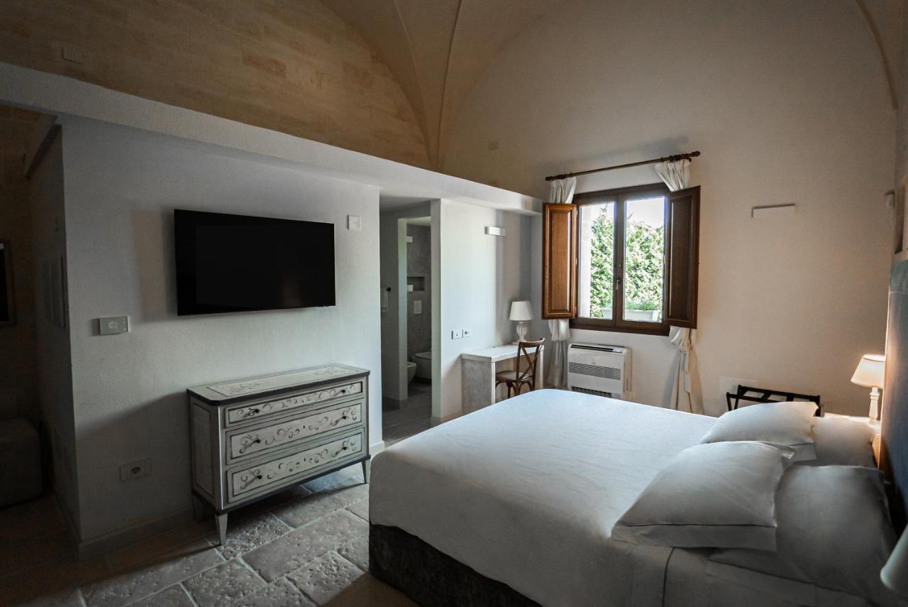 Masseria Torleanzi Wine Relais San Pietro Vernotico Eksteriør bilde
