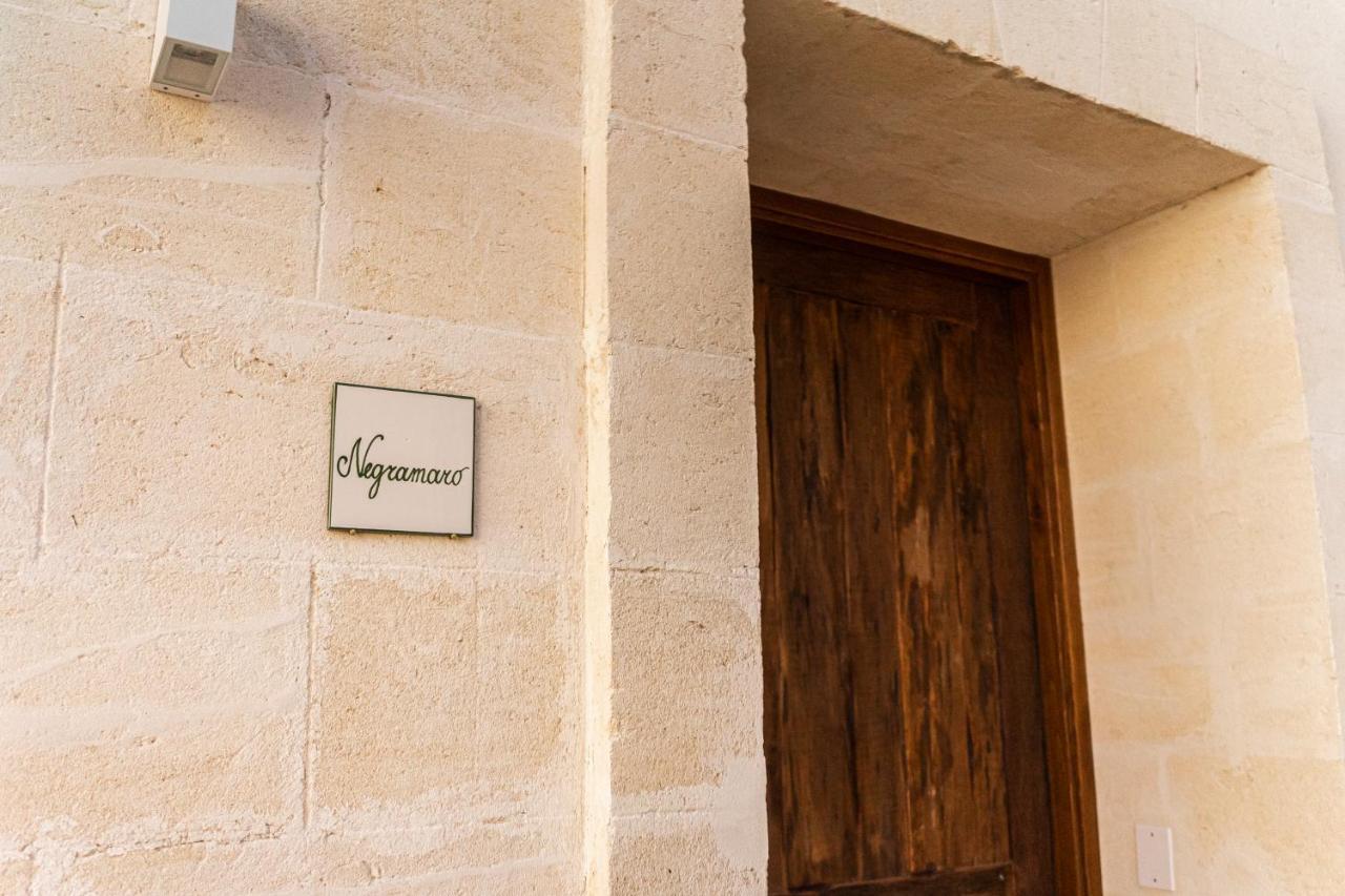 Masseria Torleanzi Wine Relais San Pietro Vernotico Eksteriør bilde