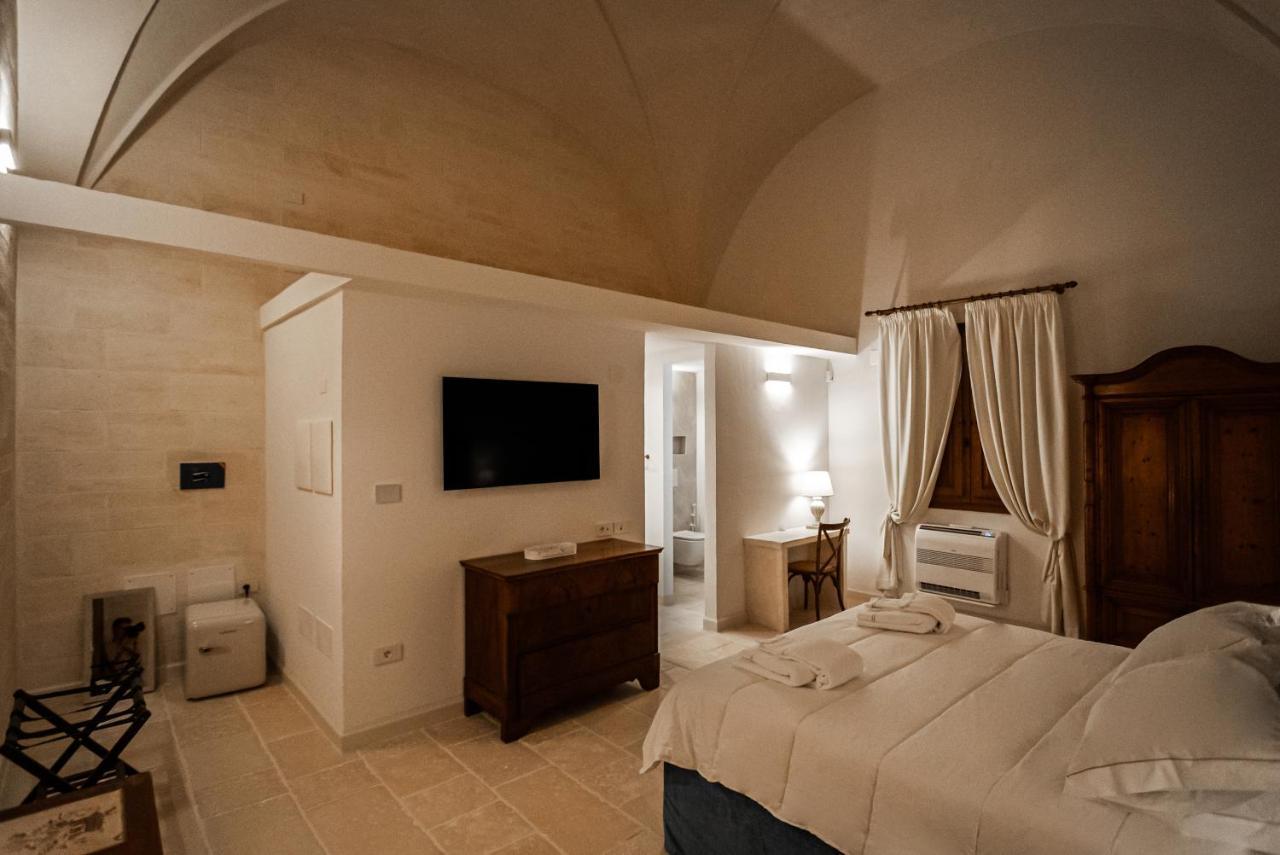 Masseria Torleanzi Wine Relais San Pietro Vernotico Eksteriør bilde