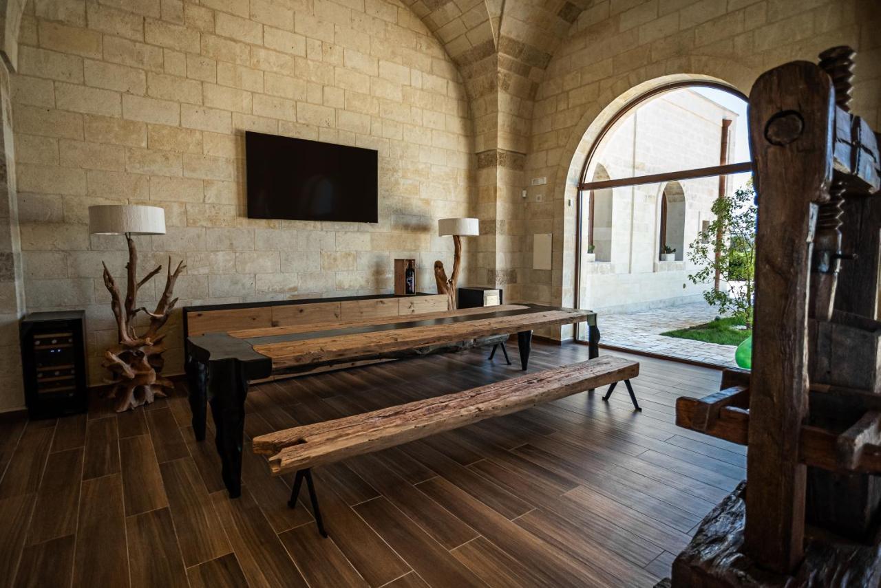 Masseria Torleanzi Wine Relais San Pietro Vernotico Eksteriør bilde