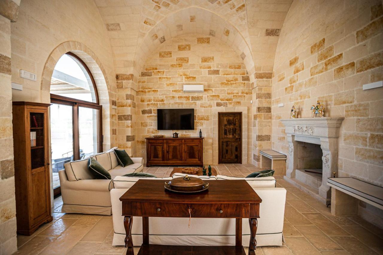 Masseria Torleanzi Wine Relais San Pietro Vernotico Eksteriør bilde