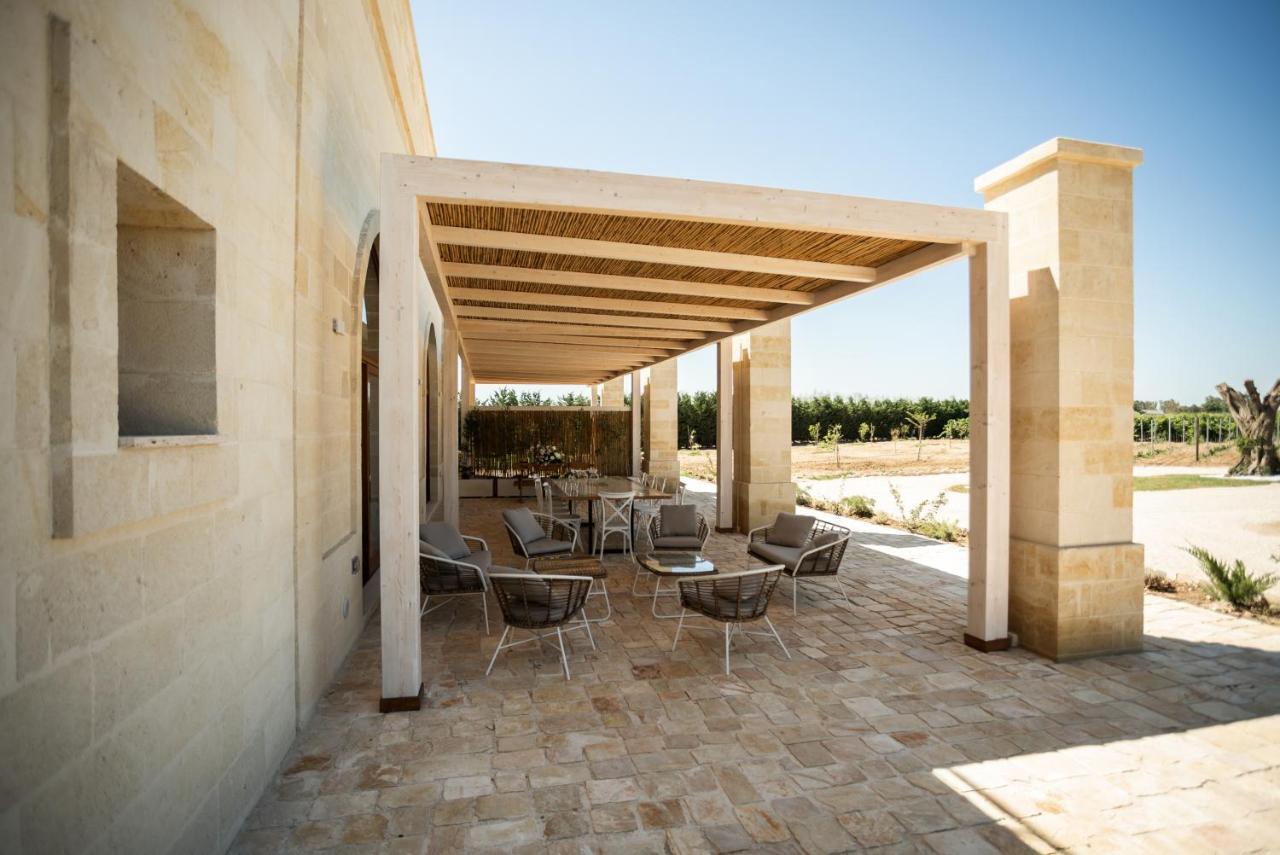 Masseria Torleanzi Wine Relais San Pietro Vernotico Eksteriør bilde