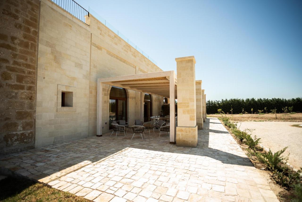 Masseria Torleanzi Wine Relais San Pietro Vernotico Eksteriør bilde