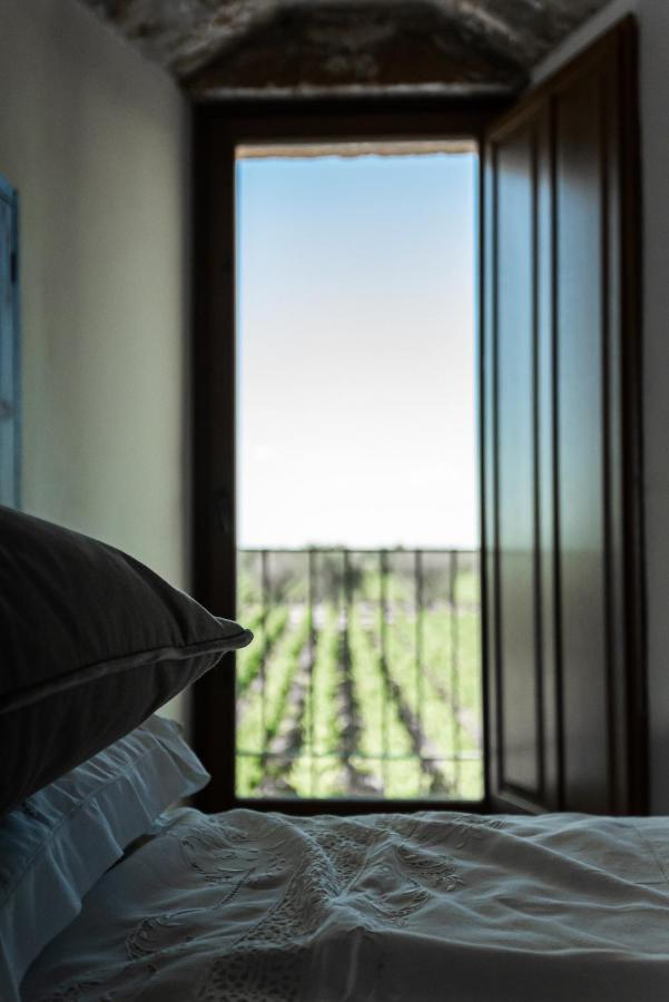 Masseria Torleanzi Wine Relais San Pietro Vernotico Eksteriør bilde