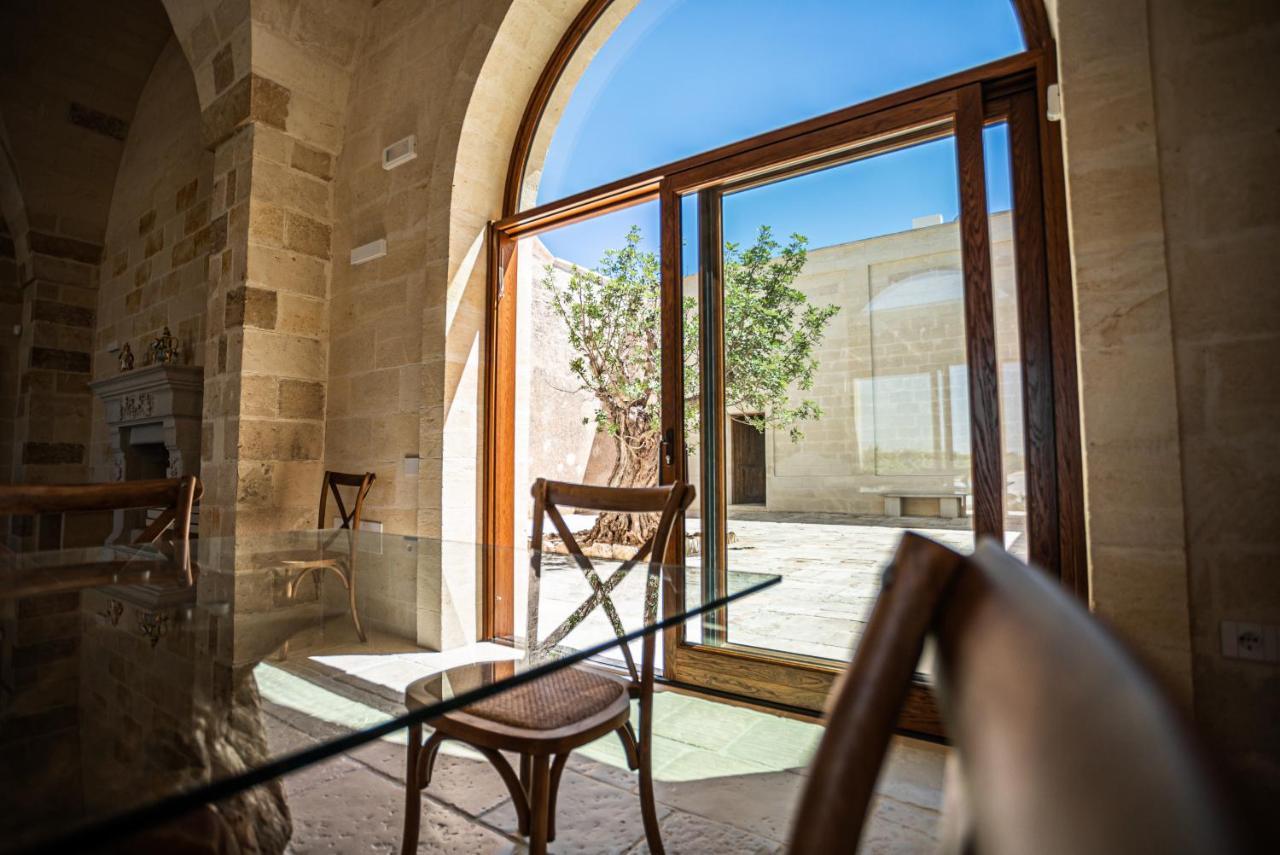 Masseria Torleanzi Wine Relais San Pietro Vernotico Eksteriør bilde
