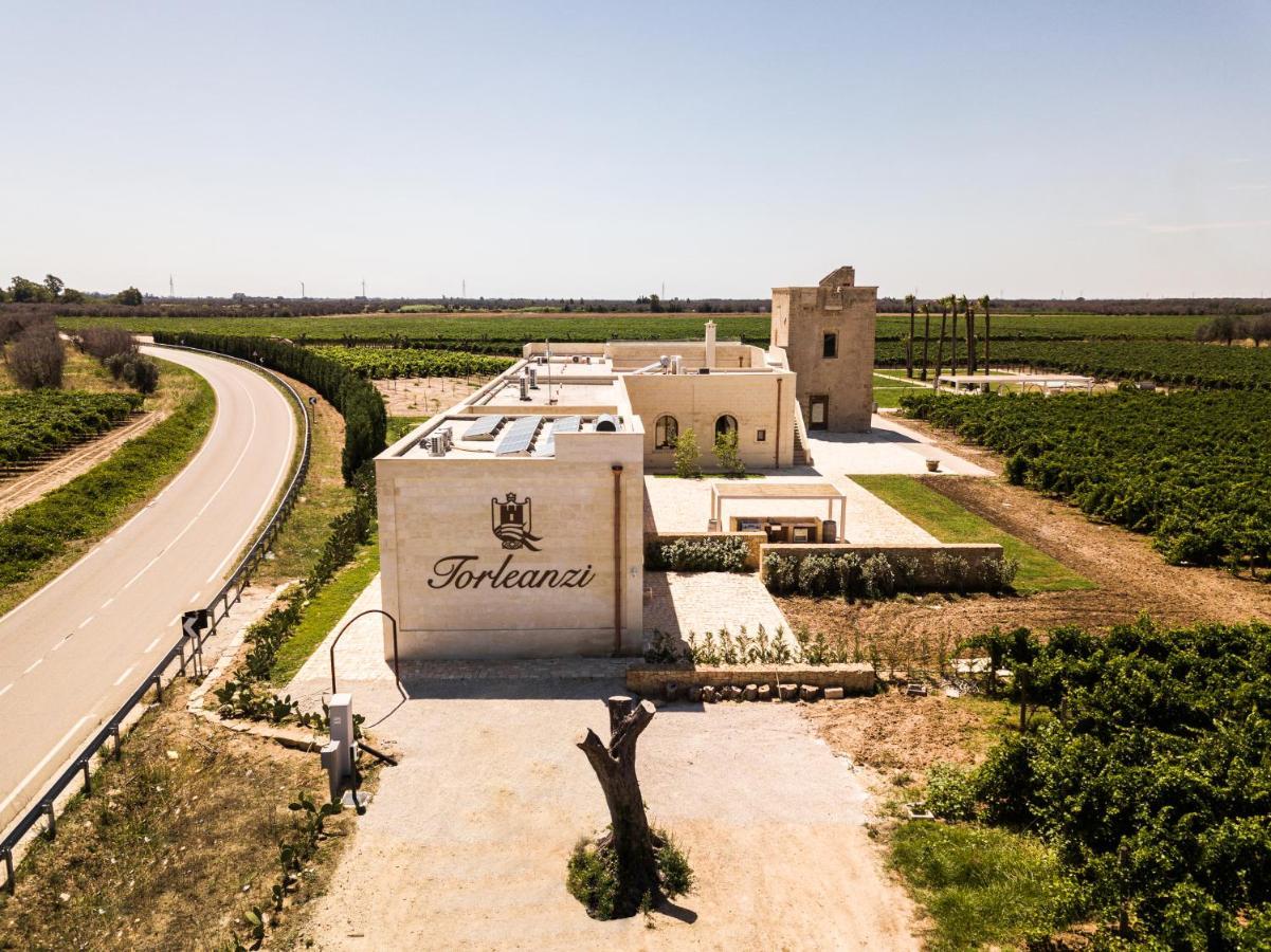 Masseria Torleanzi Wine Relais San Pietro Vernotico Eksteriør bilde