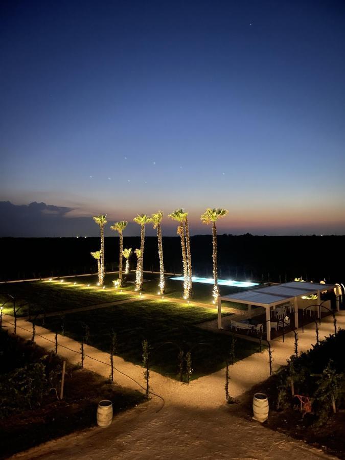 Masseria Torleanzi Wine Relais San Pietro Vernotico Eksteriør bilde